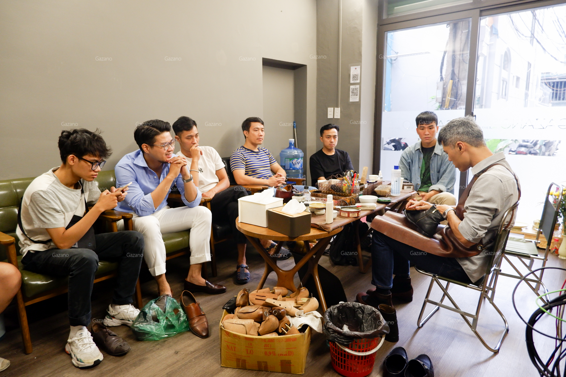 Lớp học CHĂM SÓC GIÀY TÂY cùng với sản phẩm Saphir với Gazano ngày&nbsp;16/7